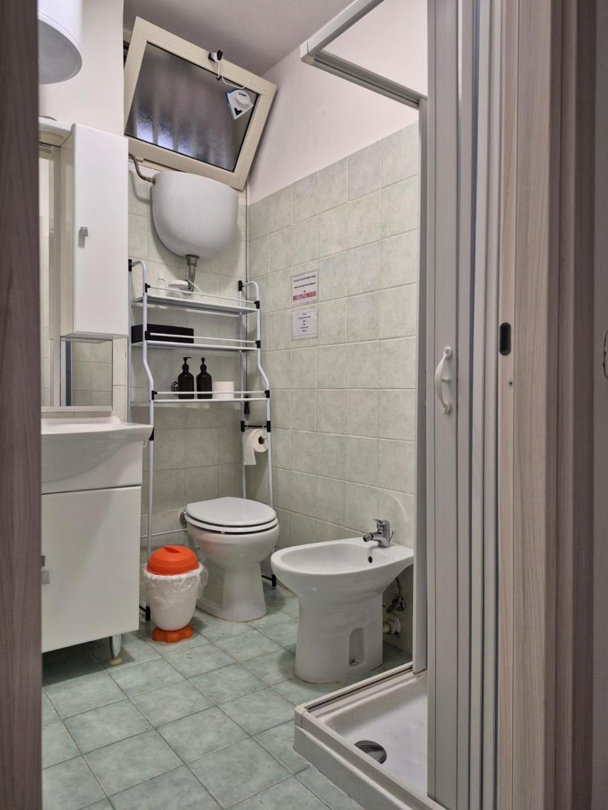 Apartamento A Casa Di Ilaria Nápoles Exterior foto